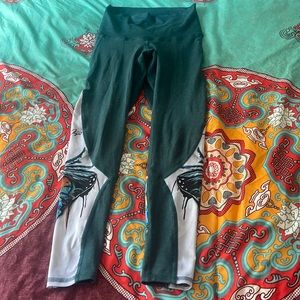 EUC Yogavated athletic “Sharp” Leggings